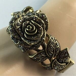 💜 HEIDI DAUS “Enchanted Beauty” Crystal Accent Bracelet